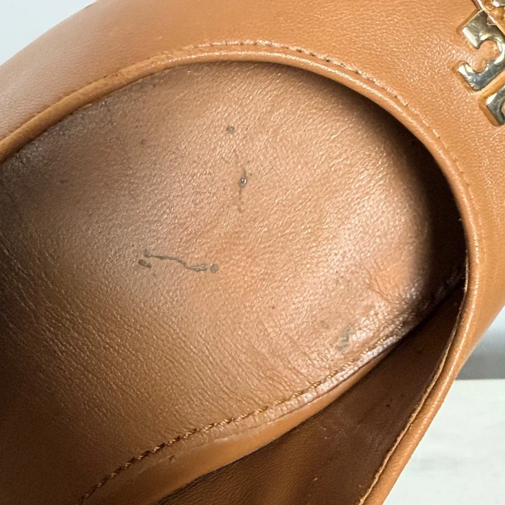Tory Burch Tan Leather Patent Cap Toe Wedge Pumps Gold Logo 9.5M Classic office
